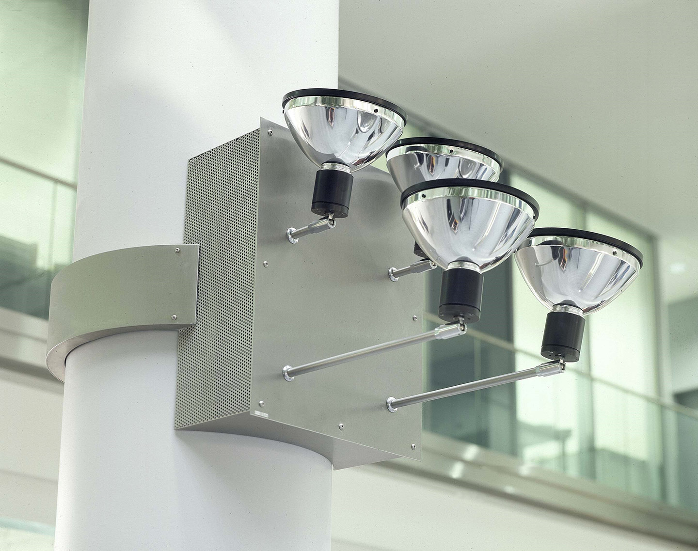 1986-spiegelwerfer-lichtwerkzeug-bartenbach-03